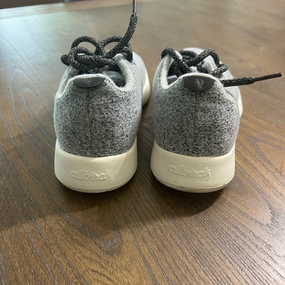 Allbirds-Women's Wool Runners Size 7 - Picture 2 of 3